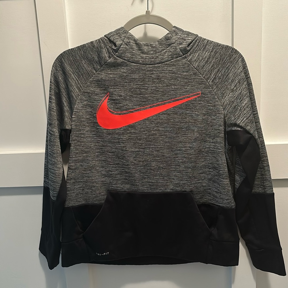 Girls Nike black and gray pull over fleece lined hoodie size Large
